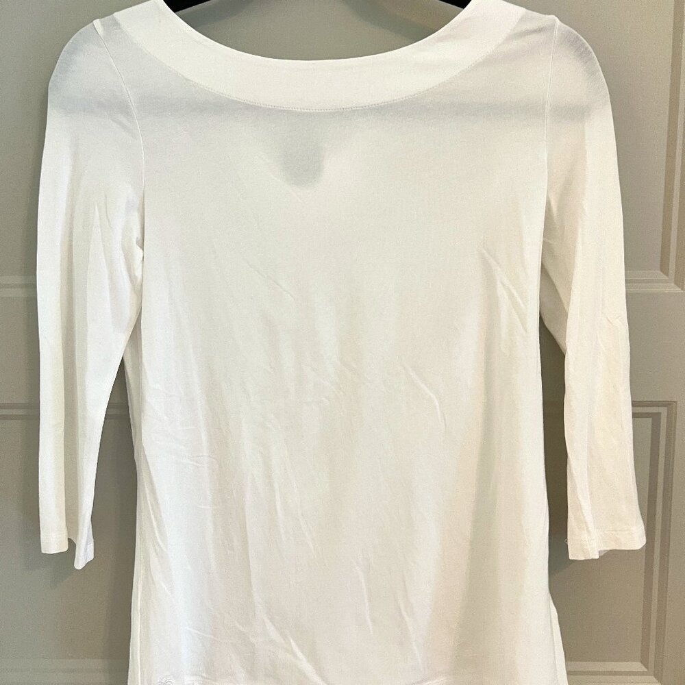 Lilly Pulitzer White 3/4 sleeve top with boat neck and keyhole back XS